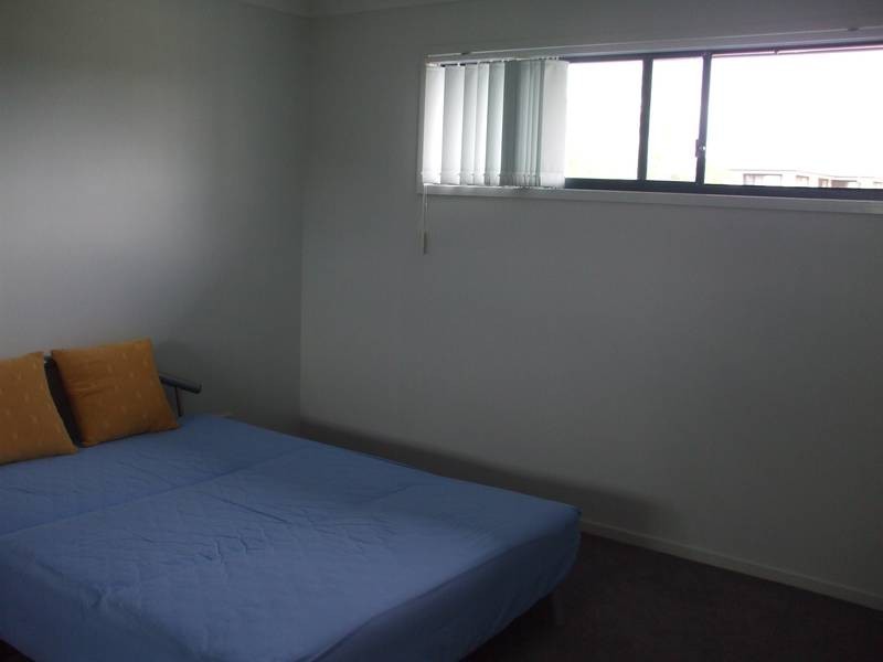 28 Royal Woods Drive, Robina QLD 4226