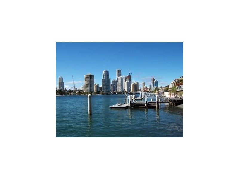 1/99 Stanhill Drive, Surfers Paradise QLD 4217