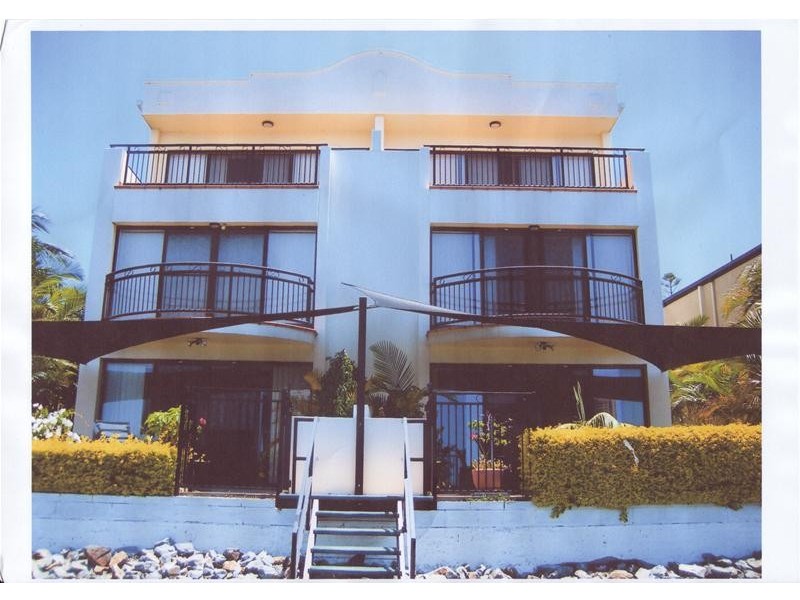 1/99 Stanhill Drive, Surfers Paradise QLD 4217