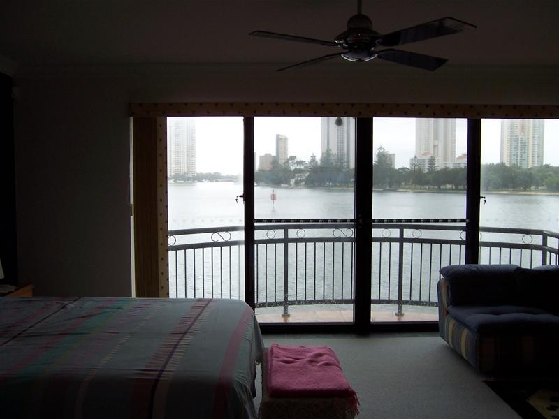 1/99 Stanhill Drive, Surfers Paradise QLD 4217
