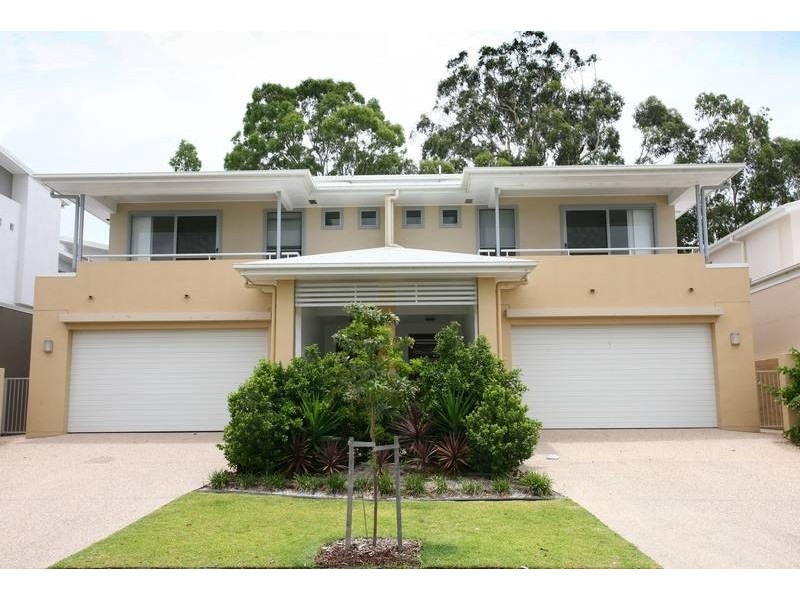 1012 Lakeview Terrace, Benowa QLD 4217