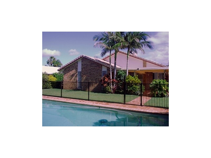 27 Port Jackson Boulevard, Clear Island Waters QLD 4226