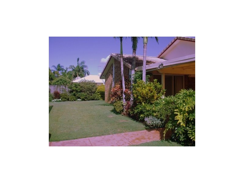 27 Port Jackson Boulevard, Clear Island Waters QLD 4226