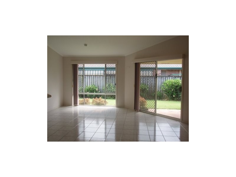 27 Port Jackson Boulevard, Clear Island Waters QLD 4226