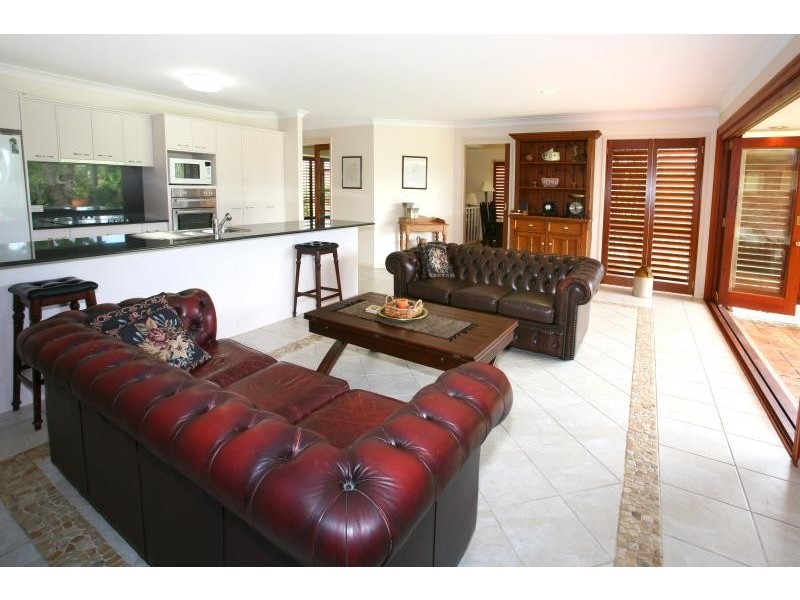 13 Port Jackson Boulevard, Clear Island Waters QLD 4226