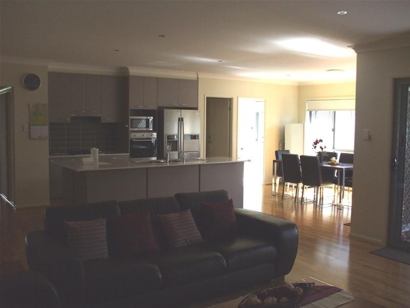 2/18 Heights Drive, Robina QLD 4226