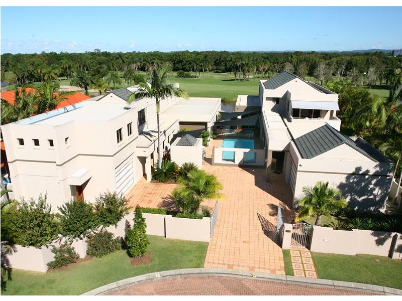 12-14 Meadowview Drive, Carrara QLD 4211