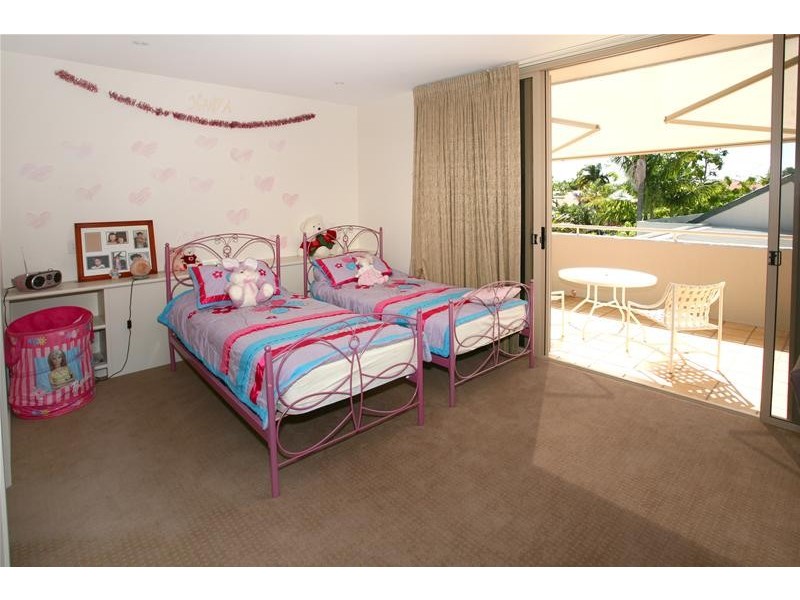 12-14 Meadowview Drive, Carrara QLD 4211