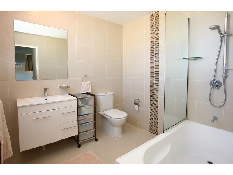 12-14 Meadowview Drive, Carrara QLD 4211