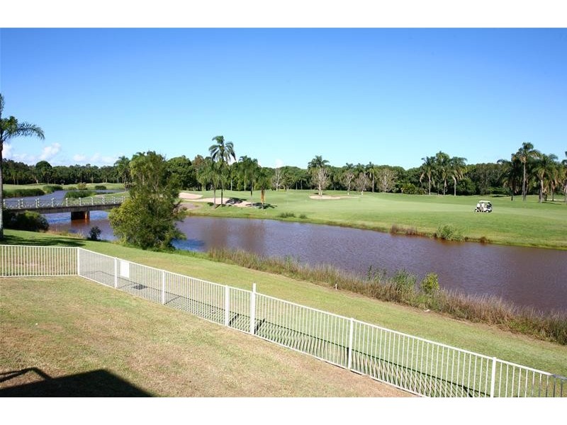 12-14 Meadowview Drive, Carrara QLD 4211