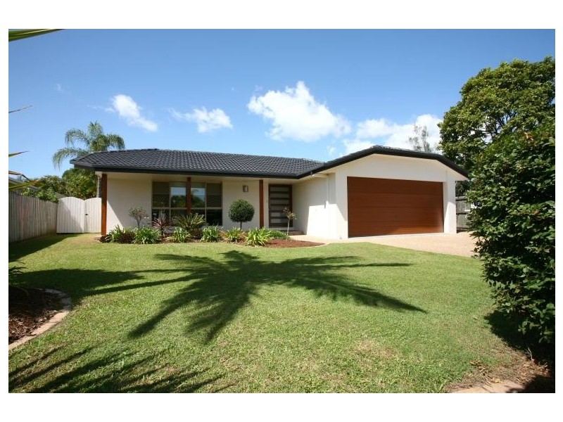 36 Yarraville Street, Robina QLD 4226