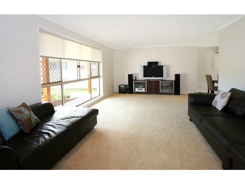 36 Yarraville Street, Robina QLD 4226