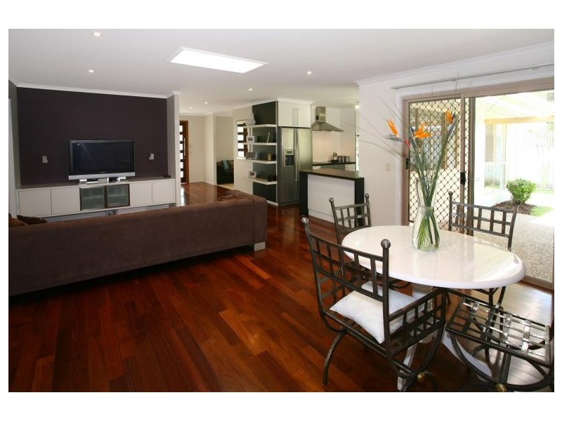 36 Yarraville Street, Robina QLD 4226