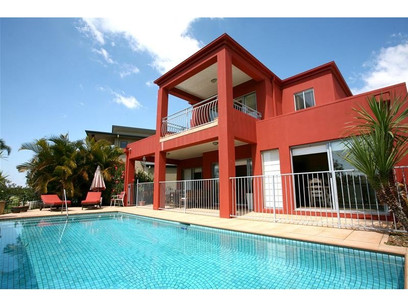 16 The Inner Circle 145 Palm Meadows Drive, Carrara QLD 4211