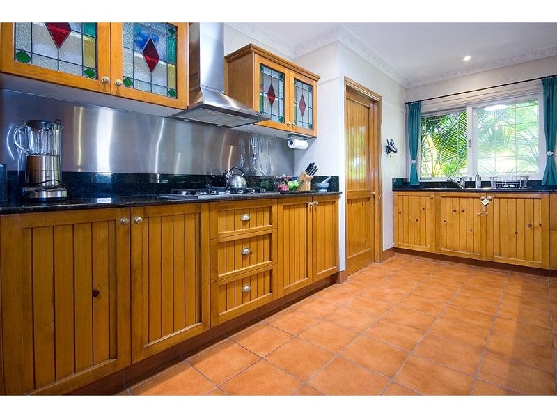 18 Kirralee Drive, Robina QLD 4226