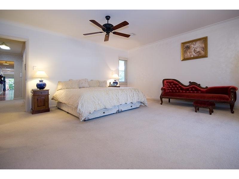 18 Kirralee Drive, Robina QLD 4226