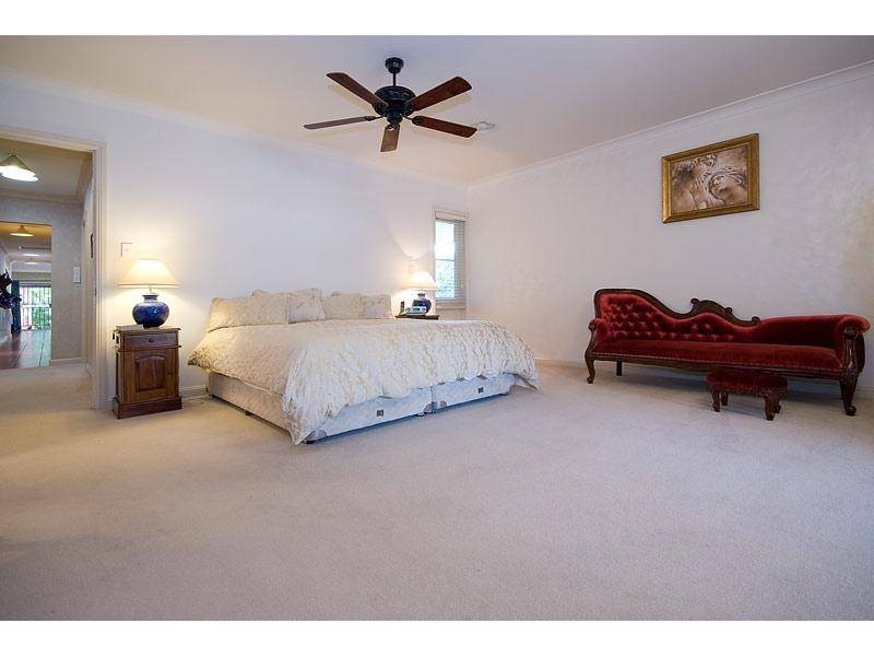 18 Kirralee Drive, Robina QLD 4226