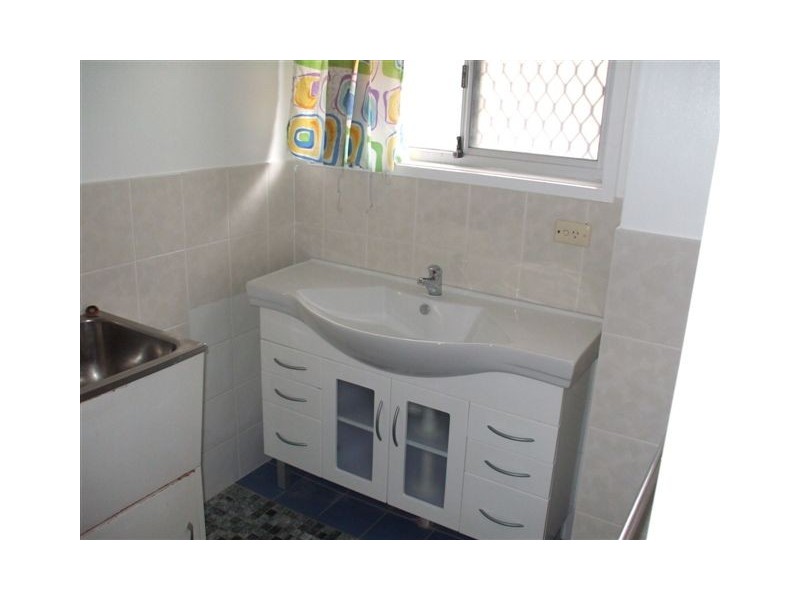 2/43 Chelsea Avenue, Broadbeach QLD 4218