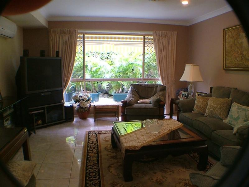 10 Clear River Boulevard, Ashmore QLD 4214