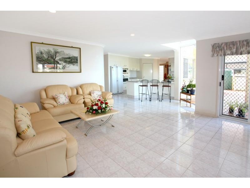 Clear Island Waters QLD 4226