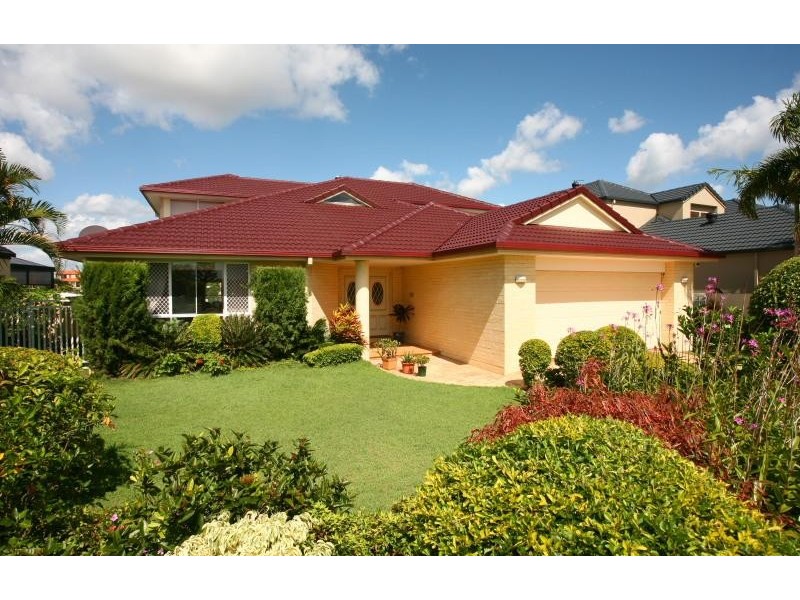 Clear Island Waters QLD 4226