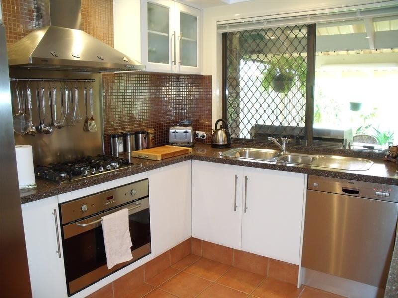 237 Ron Penhaligon Way, Robina QLD 4226