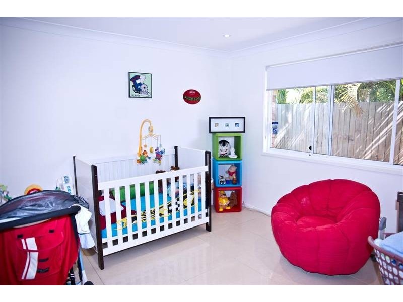 11 PENINSULA COURT, Mermaid Waters QLD 4218