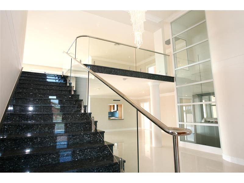 13 Intrepid Drive, Mermaid Waters QLD 4218