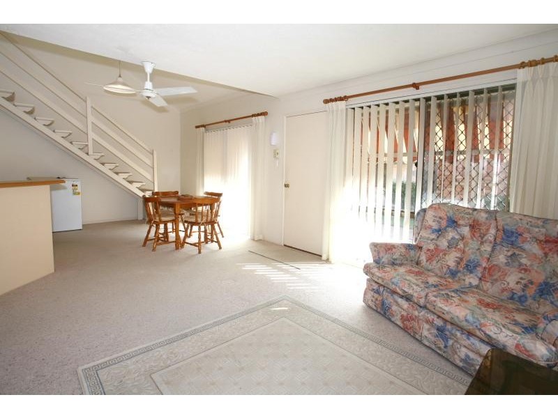 50/172 Barrier Reef Drive, Mermaid Waters QLD 4218