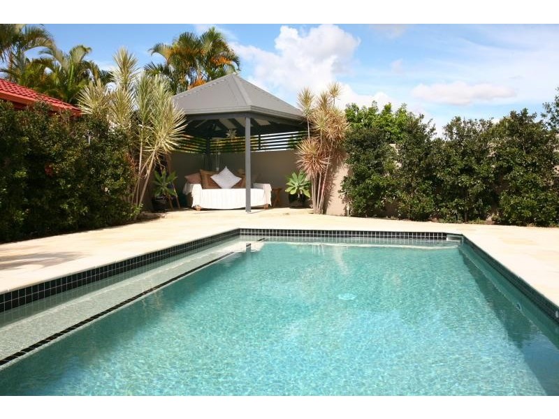 Clear Island Waters QLD 4226