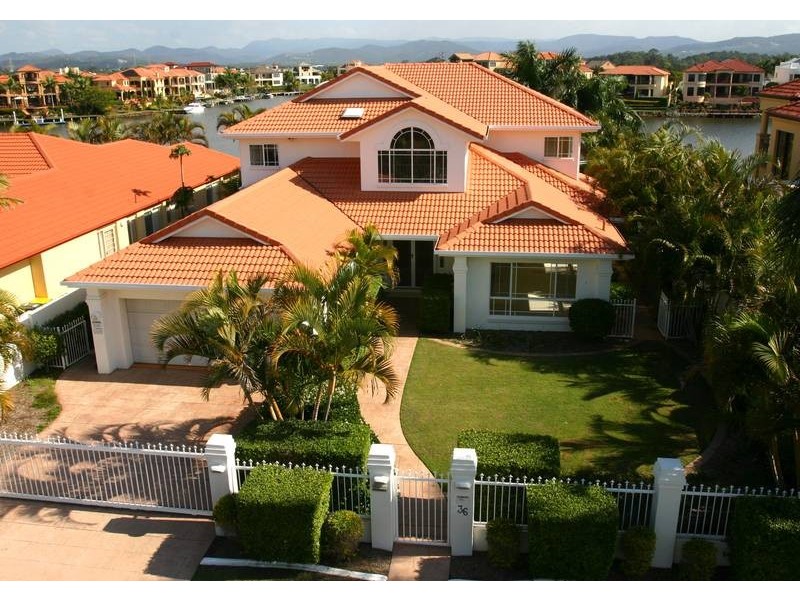36 Montevideo Drive, Clear Island Waters QLD 4226