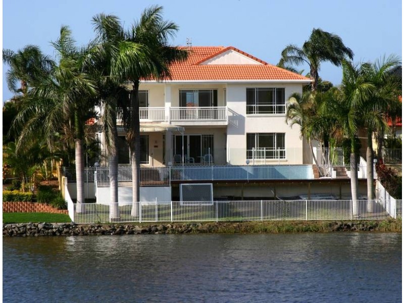 36 Montevideo Drive, Clear Island Waters QLD 4226