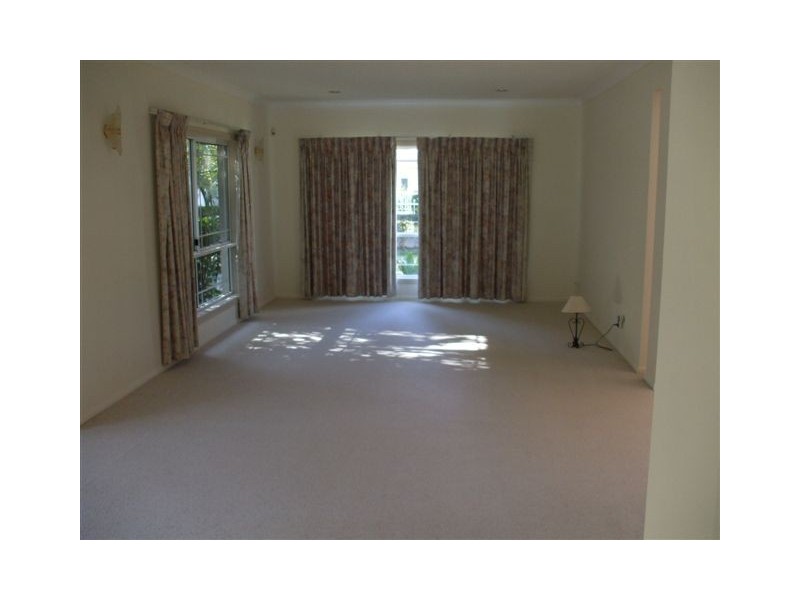 36 Montevideo Drive, Clear Island Waters QLD 4226