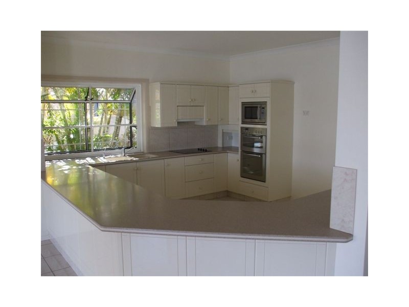 36 Montevideo Drive, Clear Island Waters QLD 4226