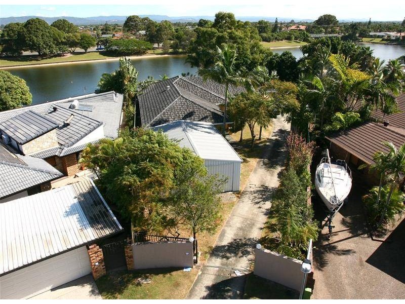 31 Driver Court, Mermaid Waters QLD 4218