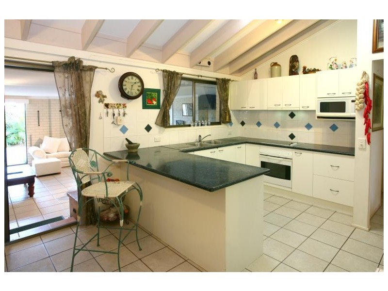 14 Fairway Drive, Clear Island Waters QLD 4226