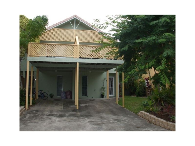 6 215 Cottesloe Drive, Mermaid Waters QLD 4218