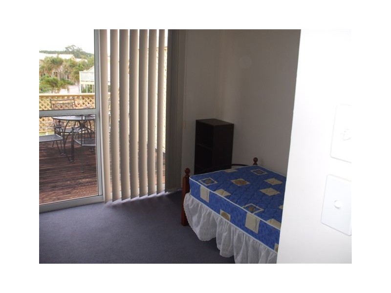 6 215 Cottesloe Drive, Mermaid Waters QLD 4218