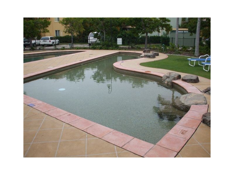 6 215 Cottesloe Drive, Mermaid Waters QLD 4218