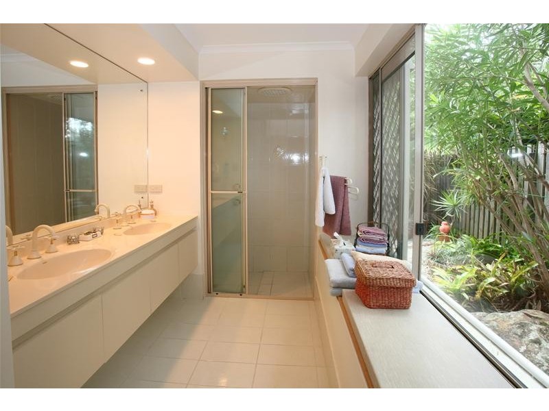 7 Vaucluse Place, Robina QLD 4226
