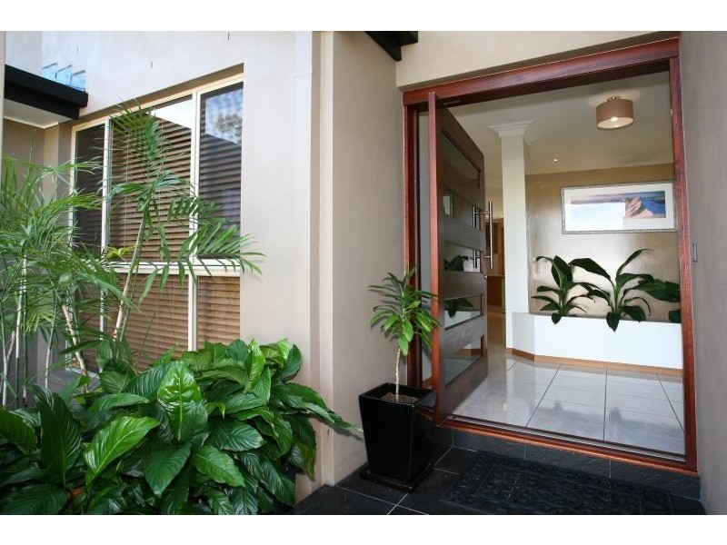 95 Camberwell Circuit, Robina QLD 4226