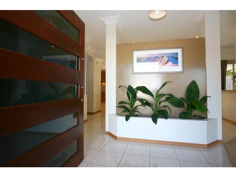 95 Camberwell Circuit, Robina QLD 4226