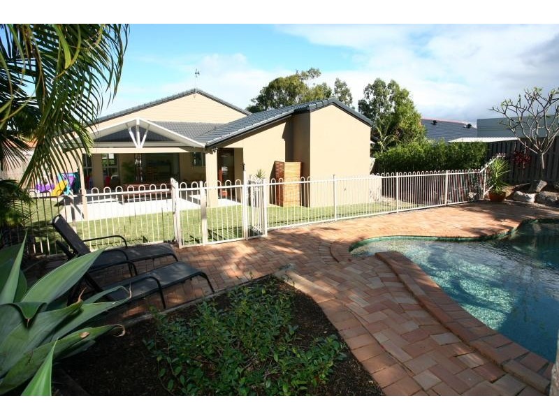 95 Camberwell Circuit, Robina QLD 4226