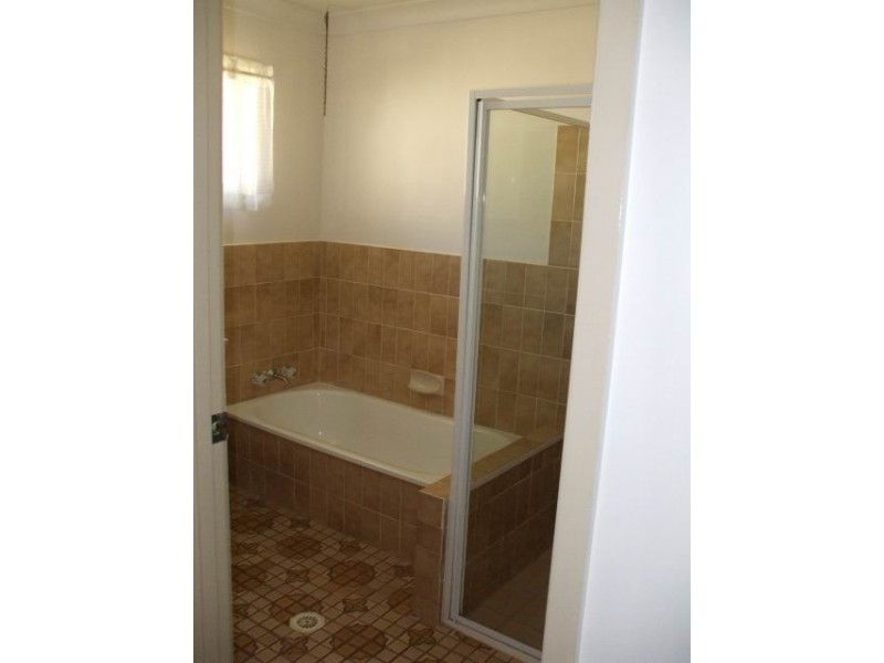 47 Rumrunner Street, Mermaid Waters QLD 4218