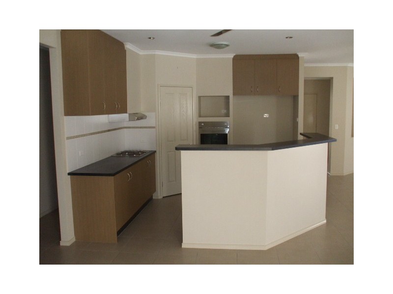 20 Campelles Avenue, Varsity Lakes QLD 4227