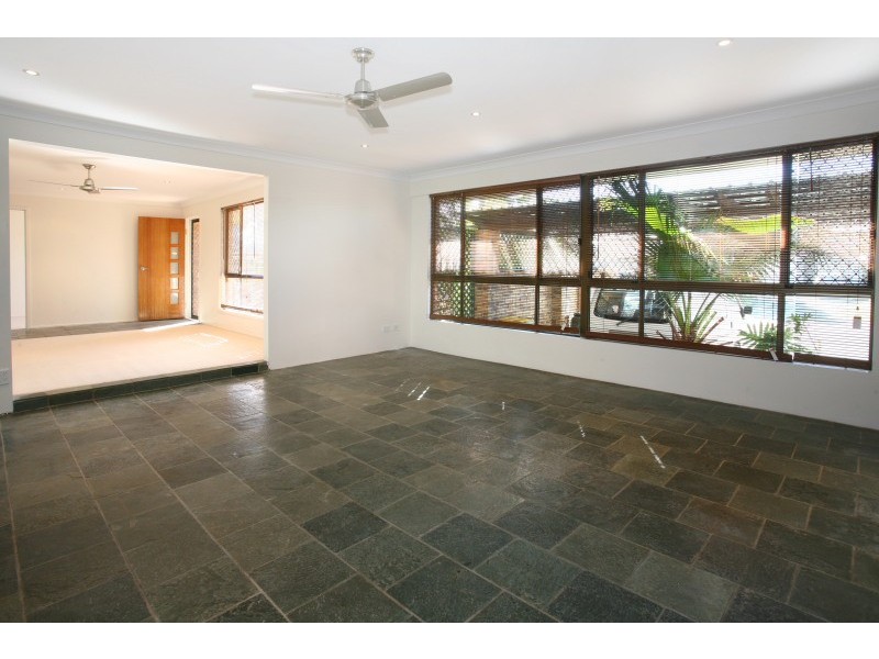 80 Rumrunner Street, Mermaid Waters QLD 4218