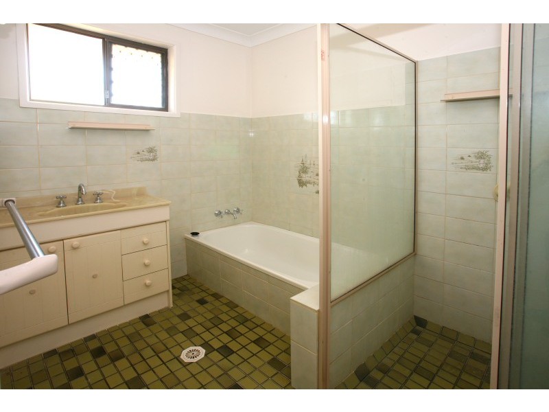 80 Rumrunner Street, Mermaid Waters QLD 4218