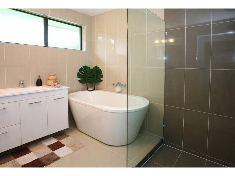 90 Hardys Road, Mudgeeraba QLD 4213