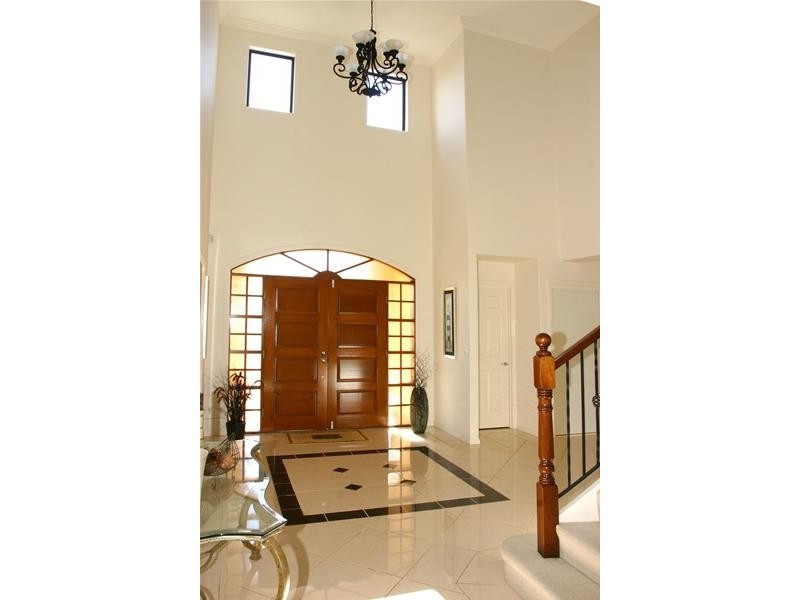 Clear Island Waters QLD 4226