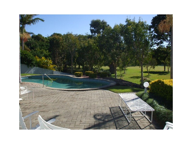 Clear Island Waters QLD 4226